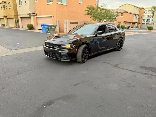 2C3CDXCT2KH578605 2019 DODGE CHARGER - Image 2