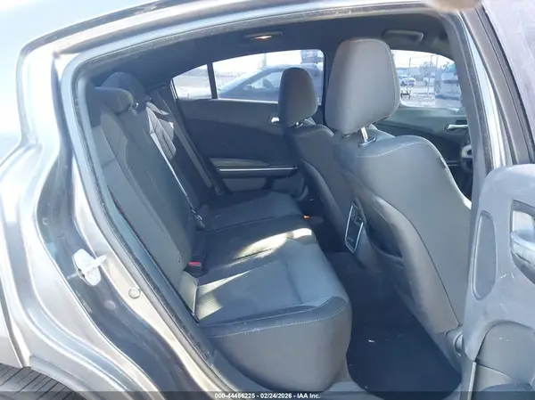 2C3CDXCT3GH104699 2016 DODGE CHARGER - Image 8