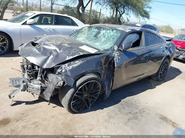 2C3CDXCT3HH643700 2017 DODGE CHARGER - Image 2