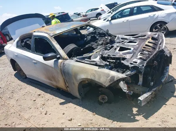 2C3CDXCT3JH117105 2018 DODGE CHARGER - Image 1