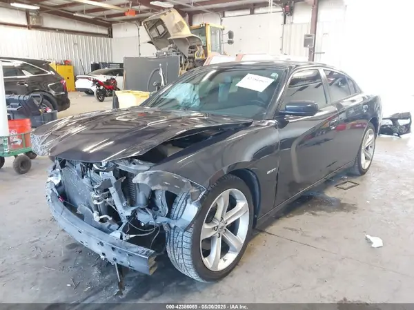 2C3CDXCT3JH139010 2018 DODGE CHARGER - Image 2