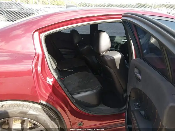 2C3CDXCT3JH221688 2018 DODGE CHARGER - Image 8