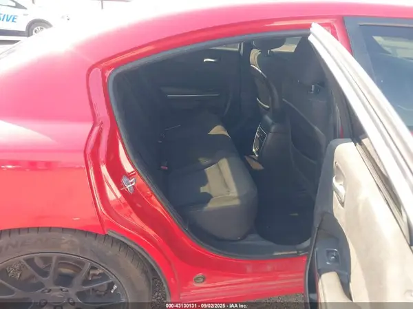 2C3CDXCT3JH243092 2018 DODGE CHARGER - Image 8