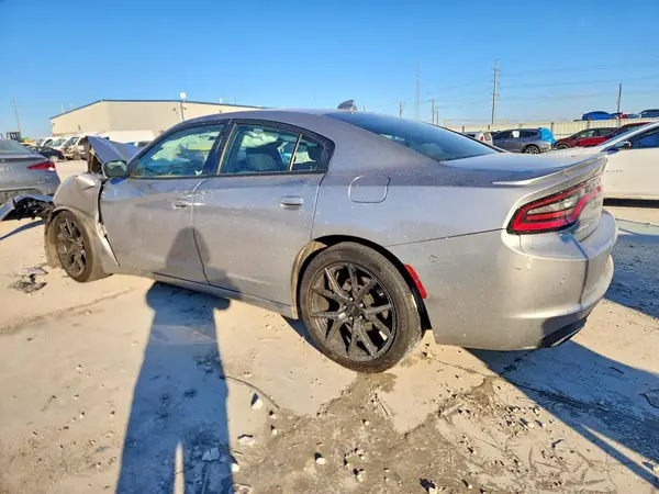 2C3CDXCT3JH260457 2018 DODGE CHARGER - Image 2