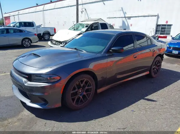 2C3CDXCT3KH544480 2019 DODGE CHARGER - Image 2