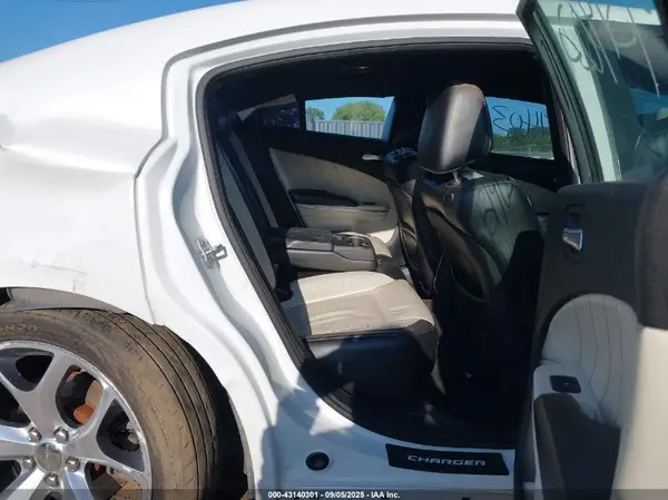 2C3CDXCT4GH180559 2016 DODGE CHARGER - Image 8
