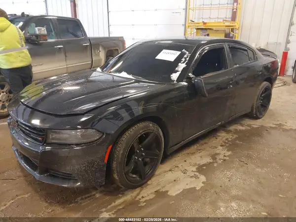 2C3CDXCT4GH227976 2016 DODGE CHARGER - Image 2