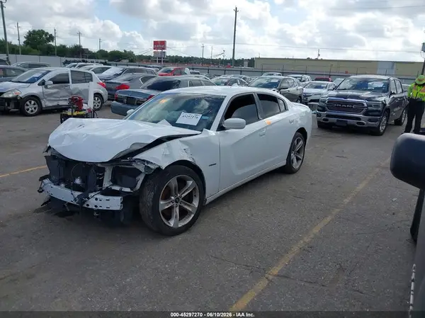 2C3CDXCT4HH523565 2017 DODGE CHARGER - Image 2