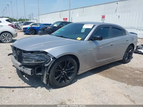 2C3CDXCT4HH557103 2017 DODGE CHARGER - Image 2