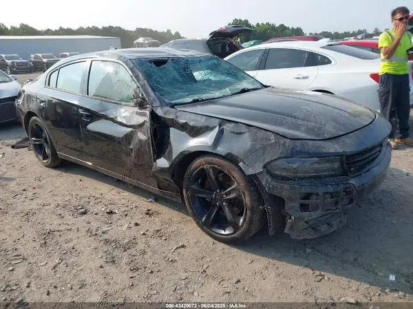 2C3CDXCT4HH643186 2017 DODGE CHARGER - Image 1
