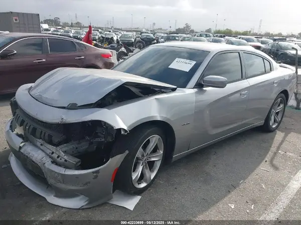 2C3CDXCT4JH125679 2018 DODGE CHARGER - Image 2