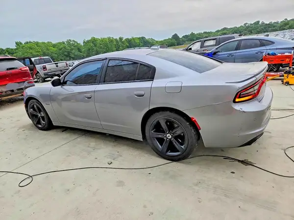 2C3CDXCT4JH139467 2018 DODGE CHARGER - Image 2