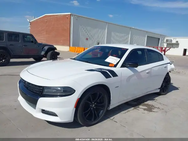 2C3CDXCT4JH174171 2018 DODGE CHARGER - Image 2