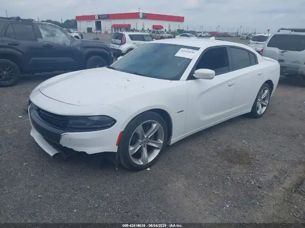 2C3CDXCT4JH175529 2018 DODGE CHARGER - Image 2