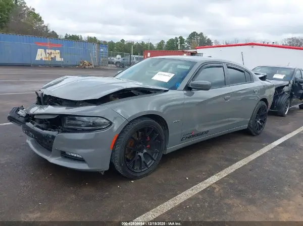 2C3CDXCT4JH289434 2018 DODGE CHARGER - Image 2