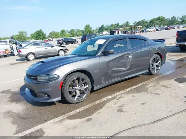2C3CDXCT4KH526389 2019 DODGE CHARGER - Image 2