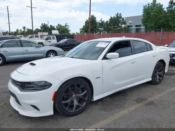 2C3CDXCT4KH570182 2019 DODGE CHARGER - Image 2