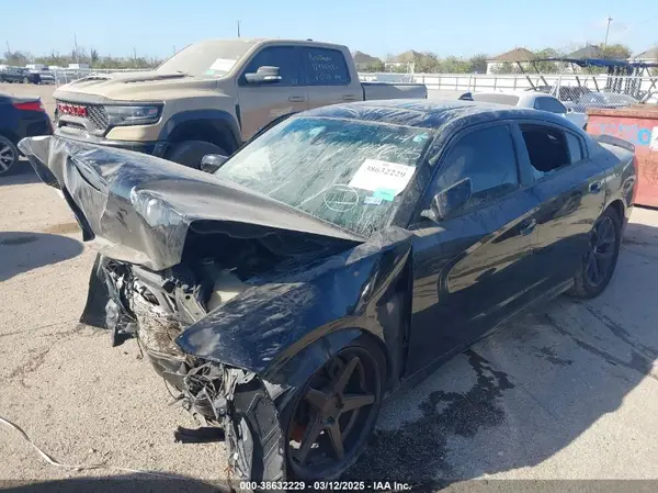 2C3CDXCT4KH647147 2019 DODGE CHARGER - Image 2