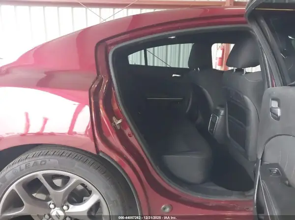 2C3CDXCT4KH654969 2019 DODGE CHARGER - Image 8