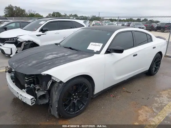 2C3CDXCT5HH515412 2017 DODGE CHARGER - Image 2