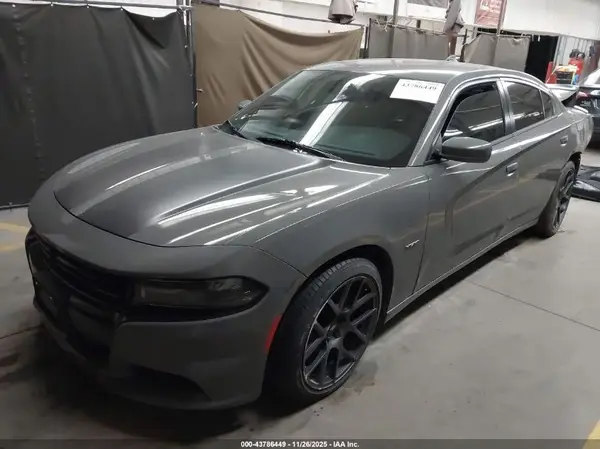 2C3CDXCT5JH114786 2018 DODGE CHARGER - Image 2