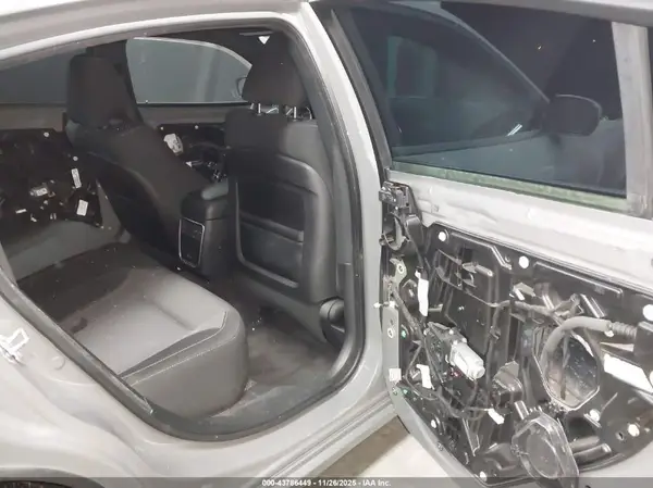 2C3CDXCT5JH114786 2018 DODGE CHARGER - Image 8