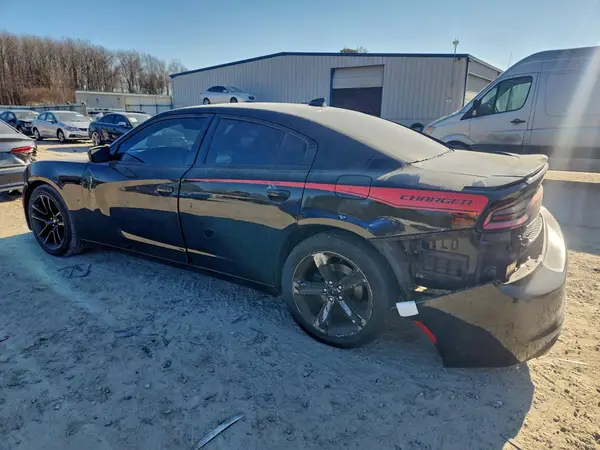 2C3CDXCT5JH122855 2018 DODGE CHARGER - Image 2