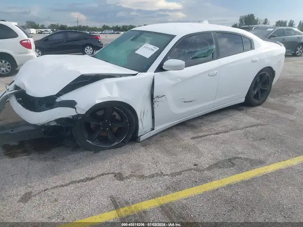 2C3CDXCT5JH139025 2018 DODGE CHARGER - Image 2