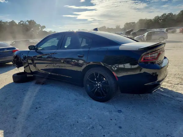 2C3CDXCT5JH139686 2018 DODGE CHARGER - Image 2