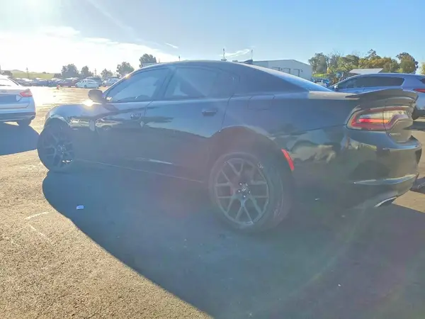 2C3CDXCT5JH139817 2018 DODGE CHARGER - Image 2