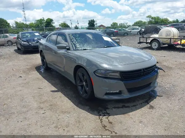 2C3CDXCT5JH176933 2018 DODGE CHARGER - Image 1