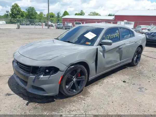 2C3CDXCT5JH176933 2018 DODGE CHARGER - Image 2