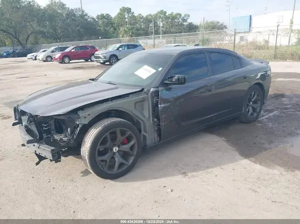 2C3CDXCT5JH230540 2018 DODGE CHARGER - Image 2