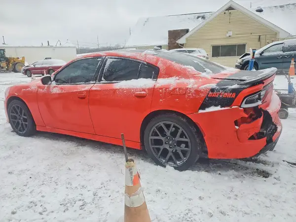 2C3CDXCT5KH589078 2019 DODGE CHARGER - Image 2