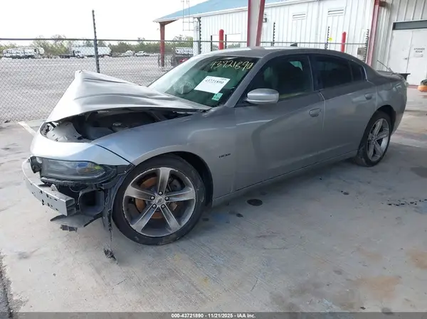 2C3CDXCT6HH583587 2017 DODGE CHARGER - Image 2