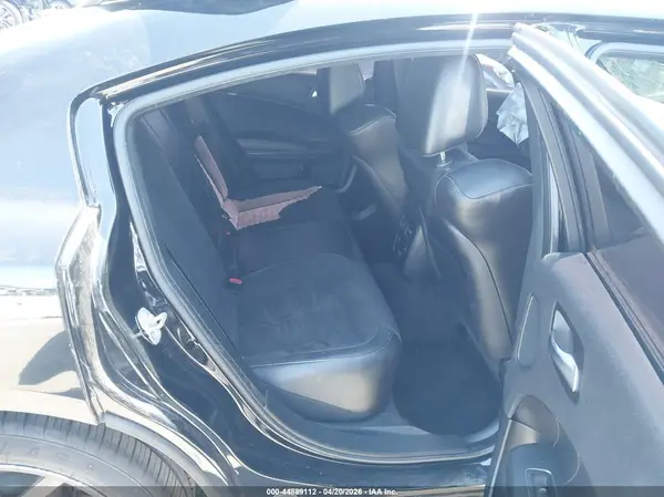 2C3CDXCT6JH203475 2018 DODGE CHARGER - Image 8