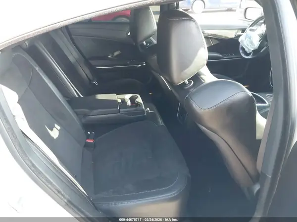2C3CDXCT6KH754104 2019 DODGE CHARGER - Image 8