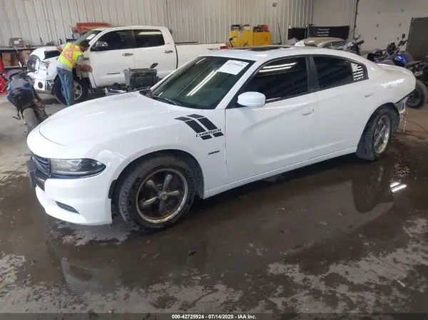 2C3CDXCT7GH242598 2016 DODGE CHARGER - Image 2