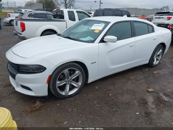 2C3CDXCT7JH133775 2018 DODGE CHARGER - Image 2