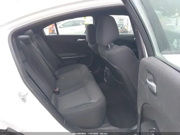 2C3CDXCT7JH133775 2018 DODGE CHARGER - Image 8