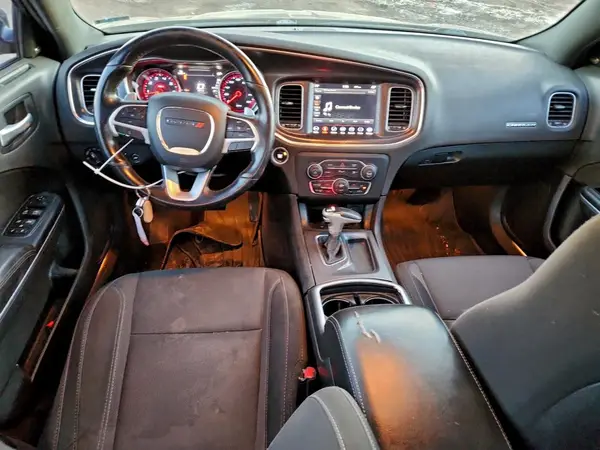 2C3CDXCT7JH260557 2018 DODGE CHARGER - Image 8