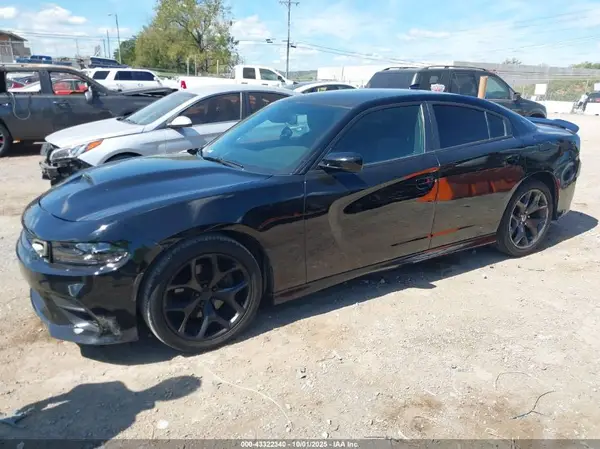 2C3CDXCT7KH575148 2019 DODGE CHARGER - Image 2