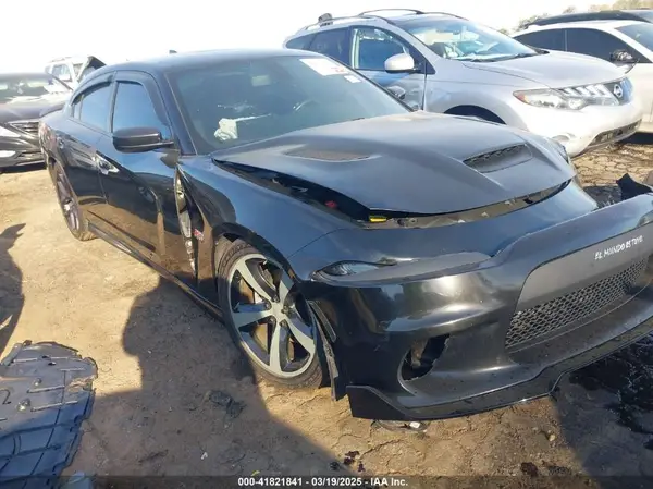 2C3CDXCT7KH738381 2019 DODGE CHARGER - Image 1