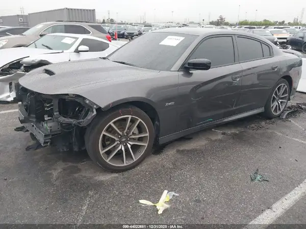 2C3CDXCT7PH565887 2023 DODGE CHARGER - Image 2