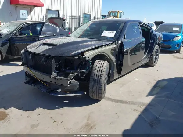 2C3CDXCT7PH703654 2023 DODGE CHARGER - Image 2