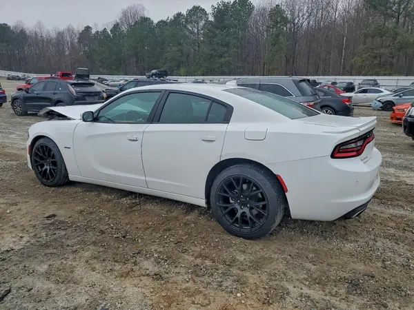 2C3CDXCT8JH175517 2018 DODGE CHARGER - Image 2