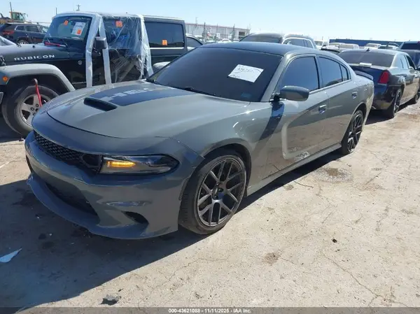2C3CDXCT8JH188705 2018 DODGE CHARGER - Image 2