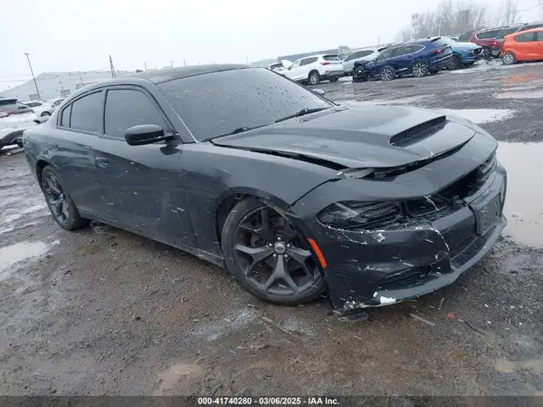 2C3CDXCT8JH233240 2018 DODGE CHARGER - Image 1