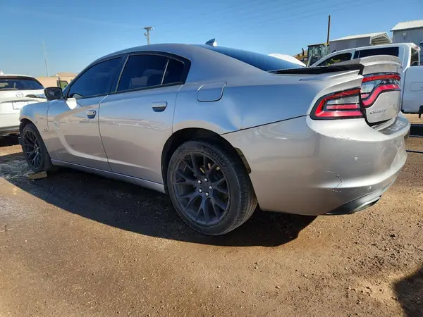 2C3CDXCT8JH238258 2018 DODGE CHARGER - Image 2
