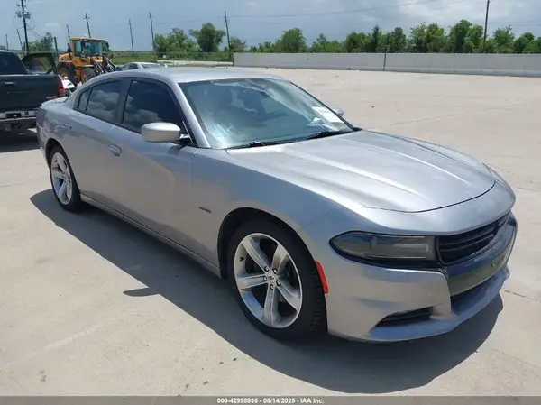 2C3CDXCT8JH261068 2018 DODGE CHARGER - Image 1